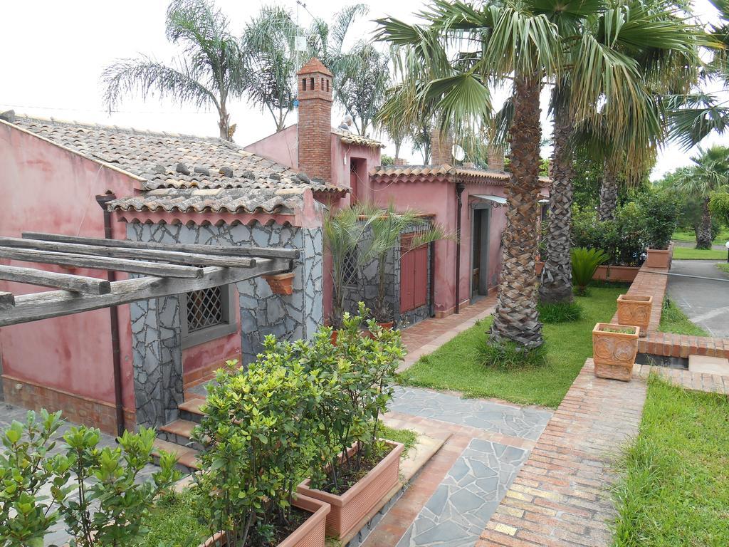 Villa Del Nespolo Fiumefreddo di Sicilia Zimmer foto