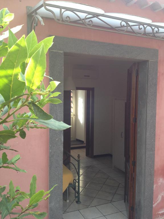 Villa Del Nespolo Fiumefreddo di Sicilia Exterior foto